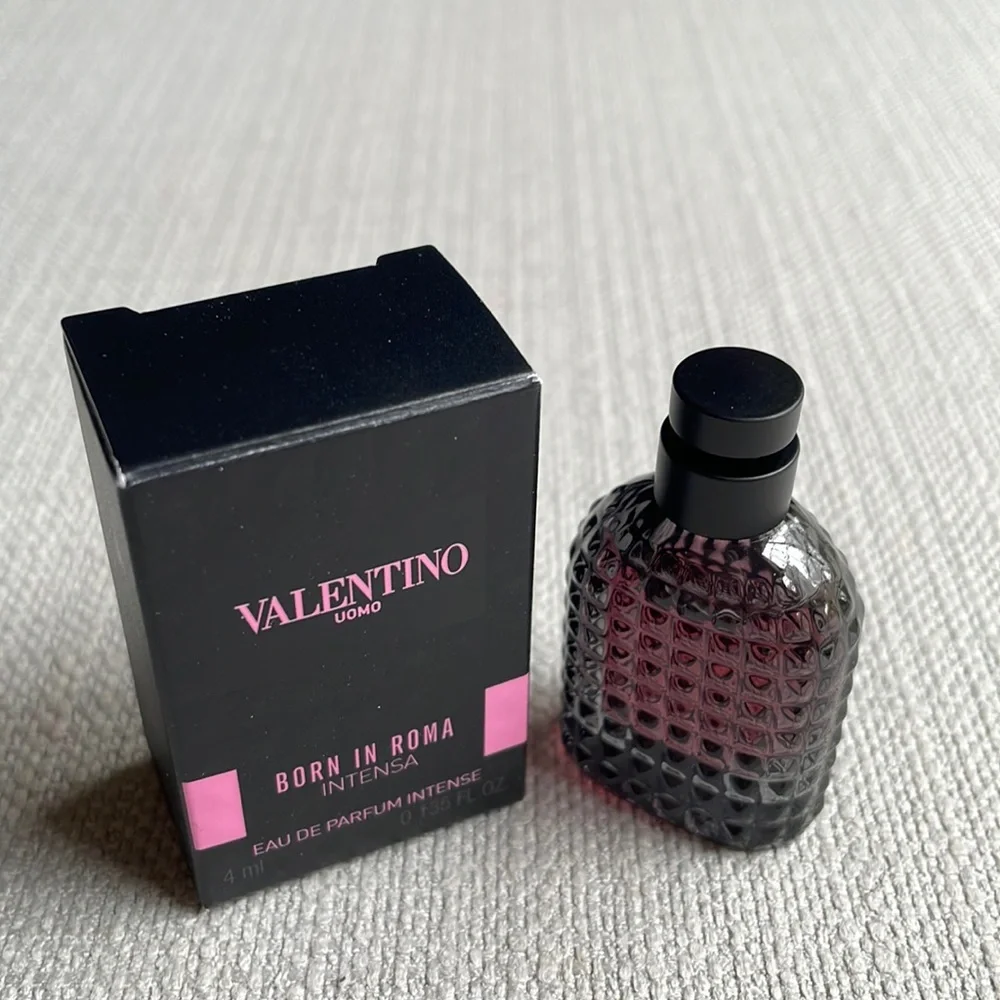 Valentino Uomo Born In Roma Intensa 4ml miniature fragrance